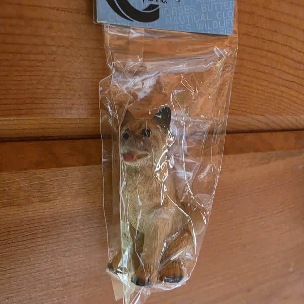 Conversation Concepts Vintage Fawn Brown Japanese Akita 2